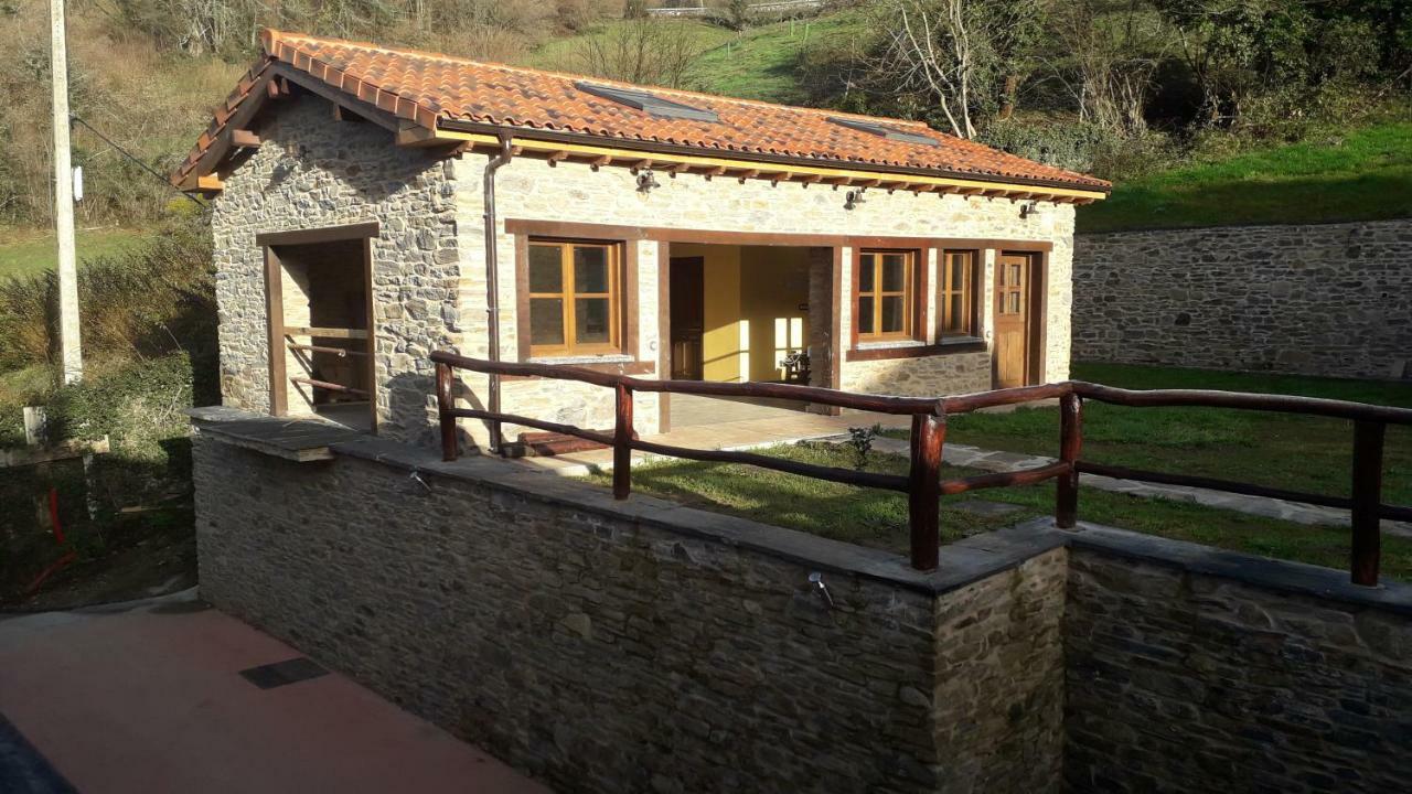 Apartamentos Rurales Casa Carmen Pola de Allande Kültér fotó